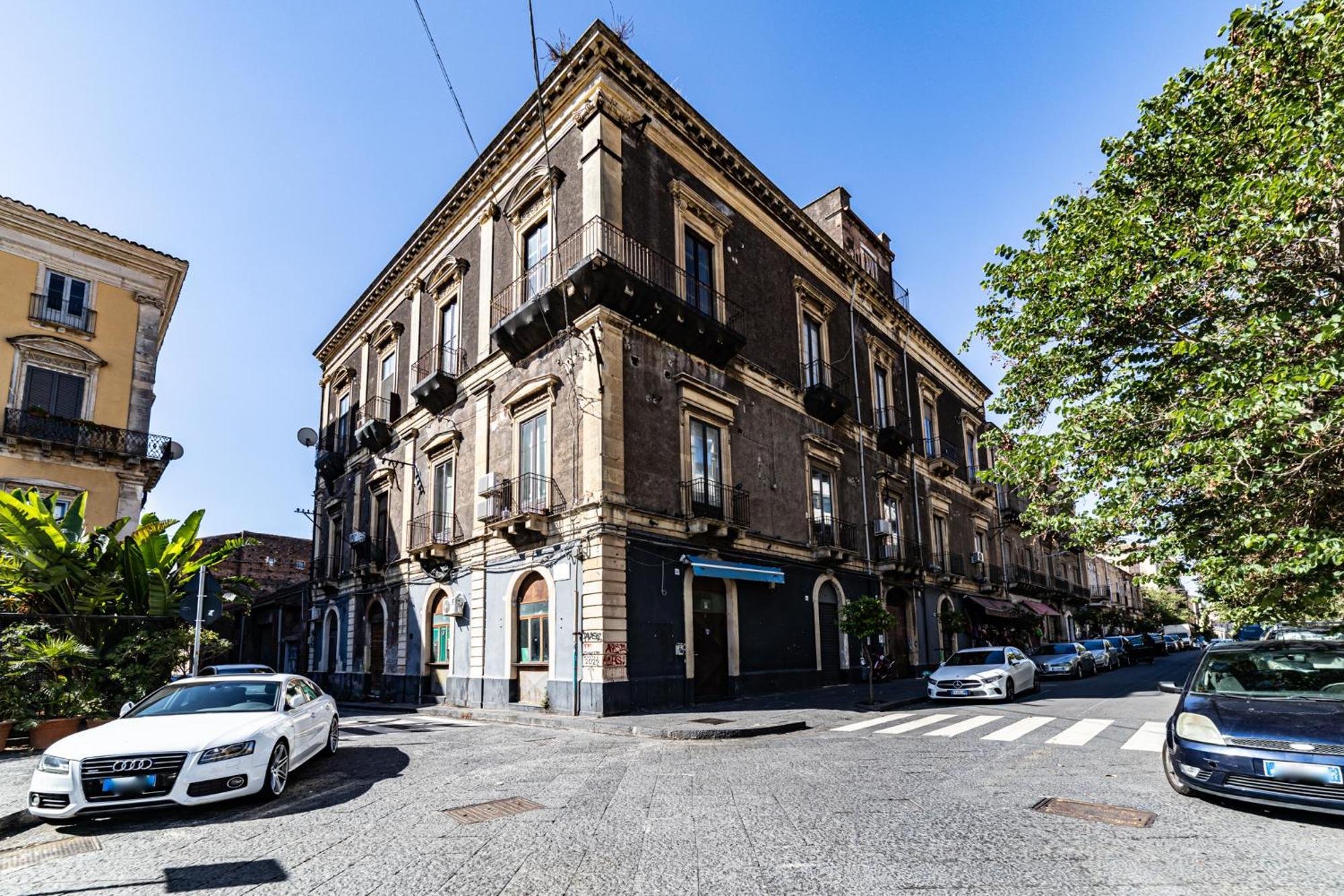 Malia Home Catania Bagian luar foto