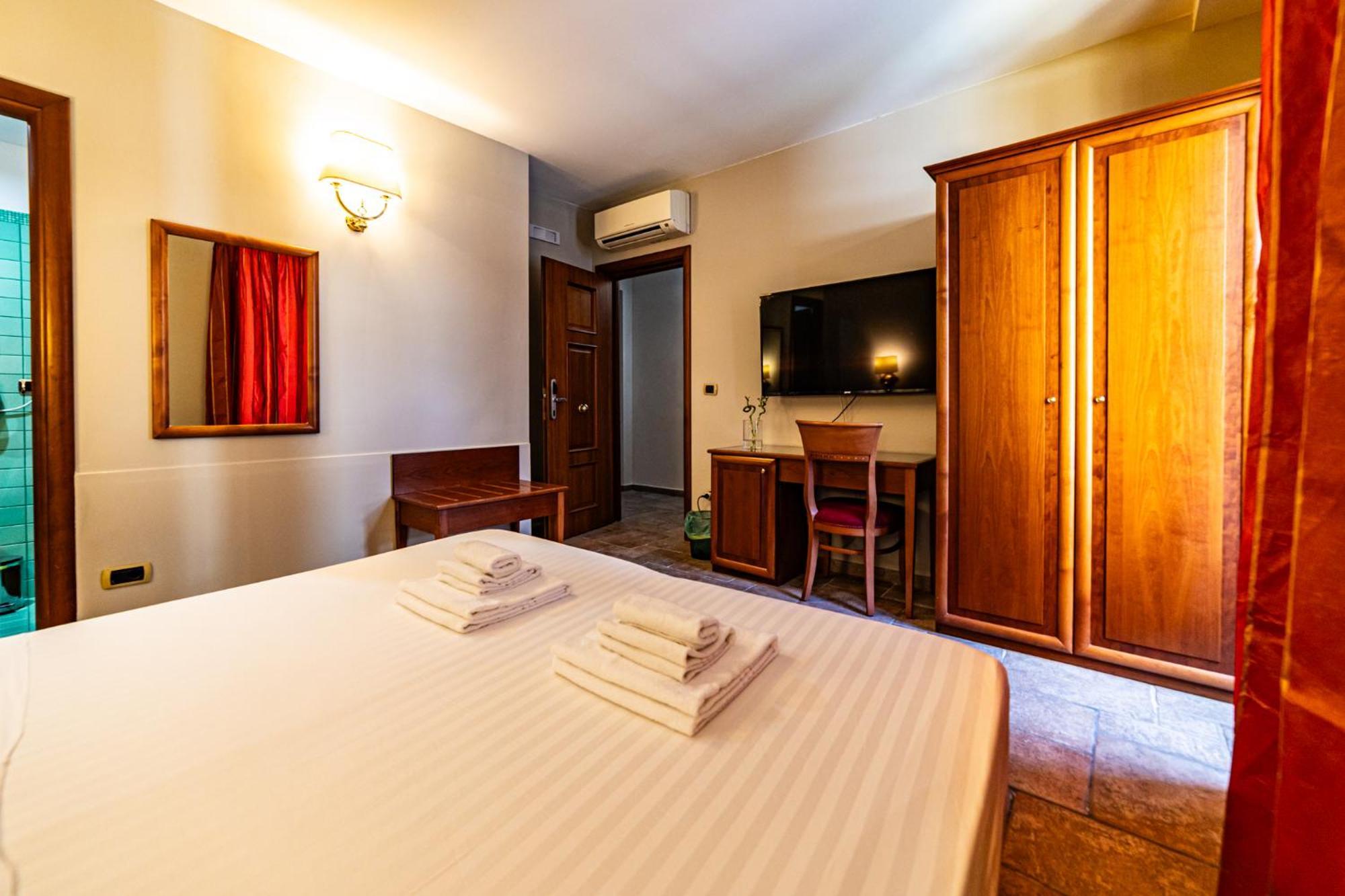Malia Home Catania Bagian luar foto